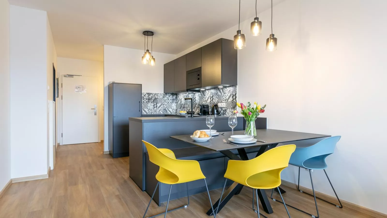 City Apartments Jenbach Top3Top4Top5 - Eetkamer