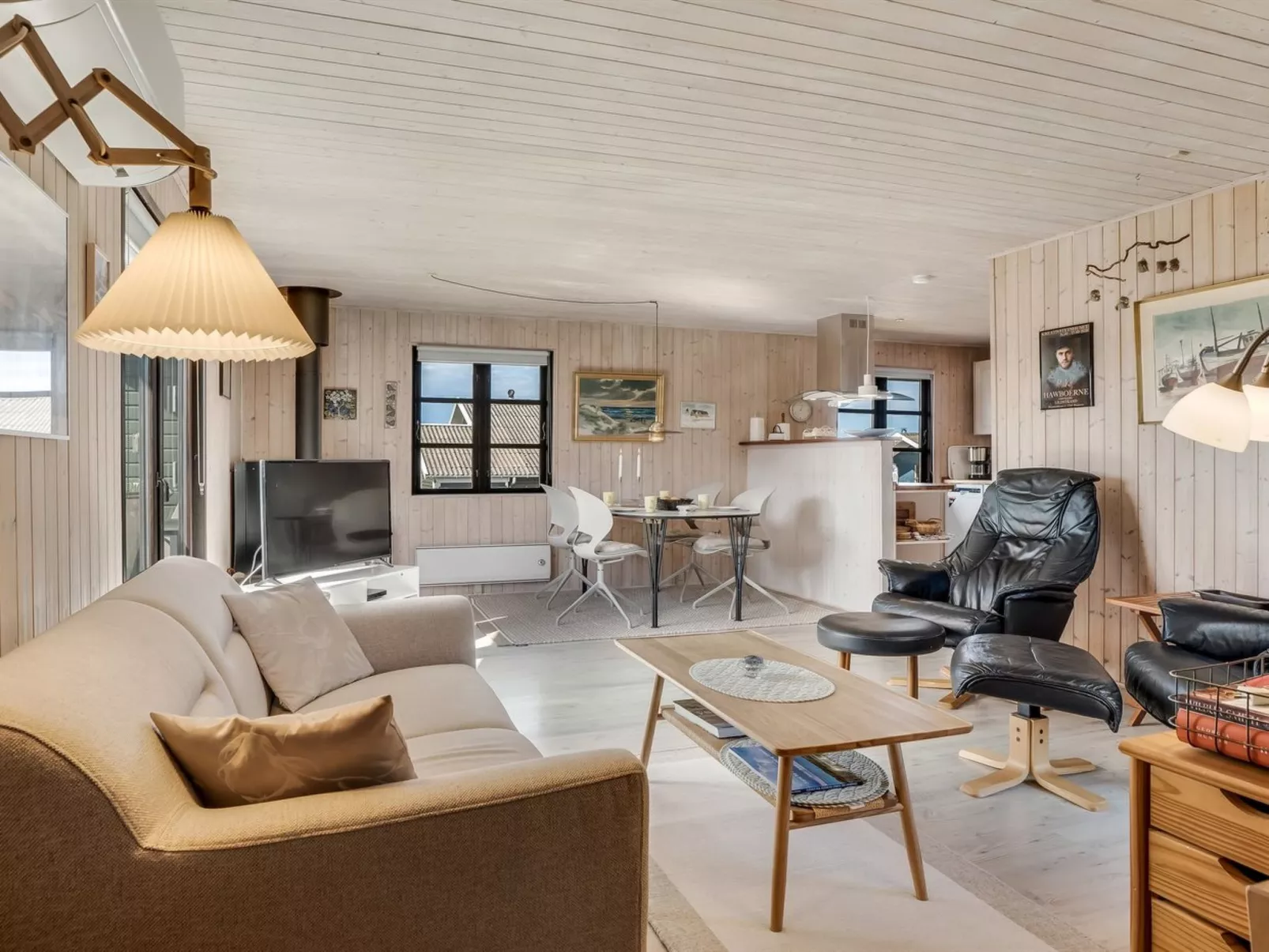 "Eida" - 400m from the sea - Binnen