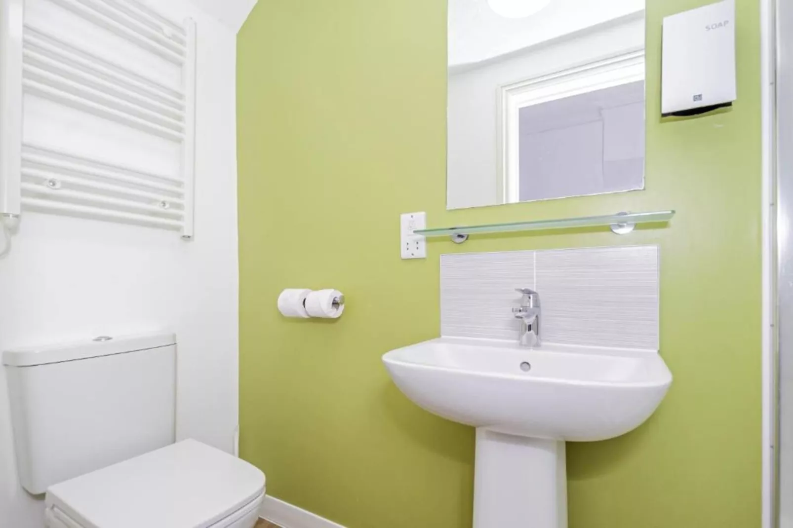 Standard Single Room - Badkamer