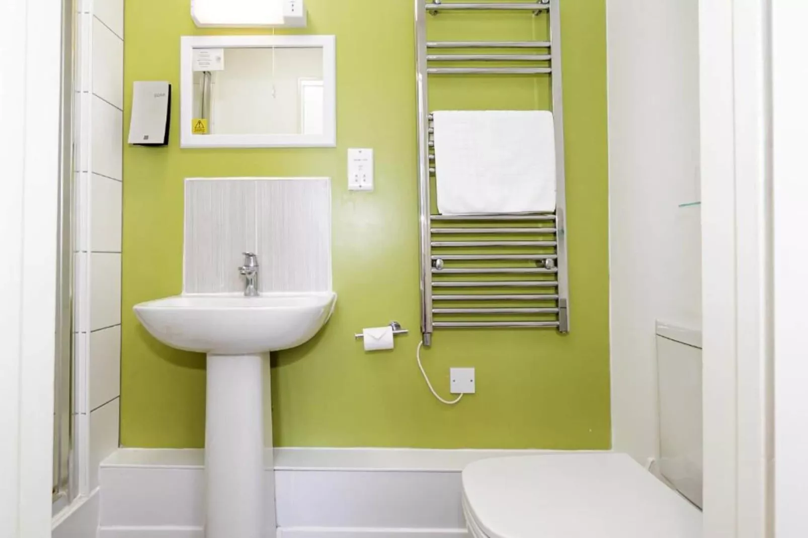 Standard Double Room - Badkamer