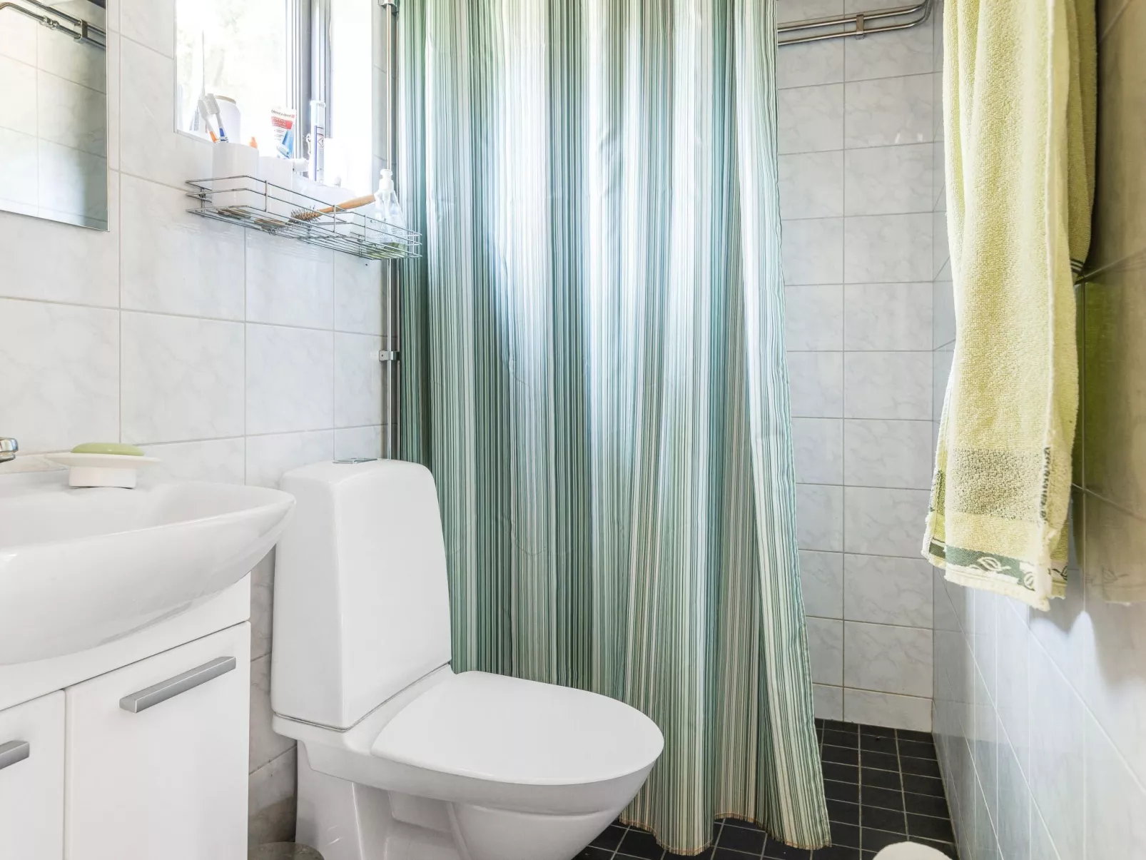 Kjuge Gula Huset-Binnen