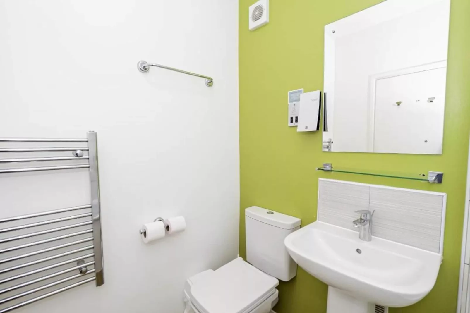 Twin Room with Sea View - Badkamer