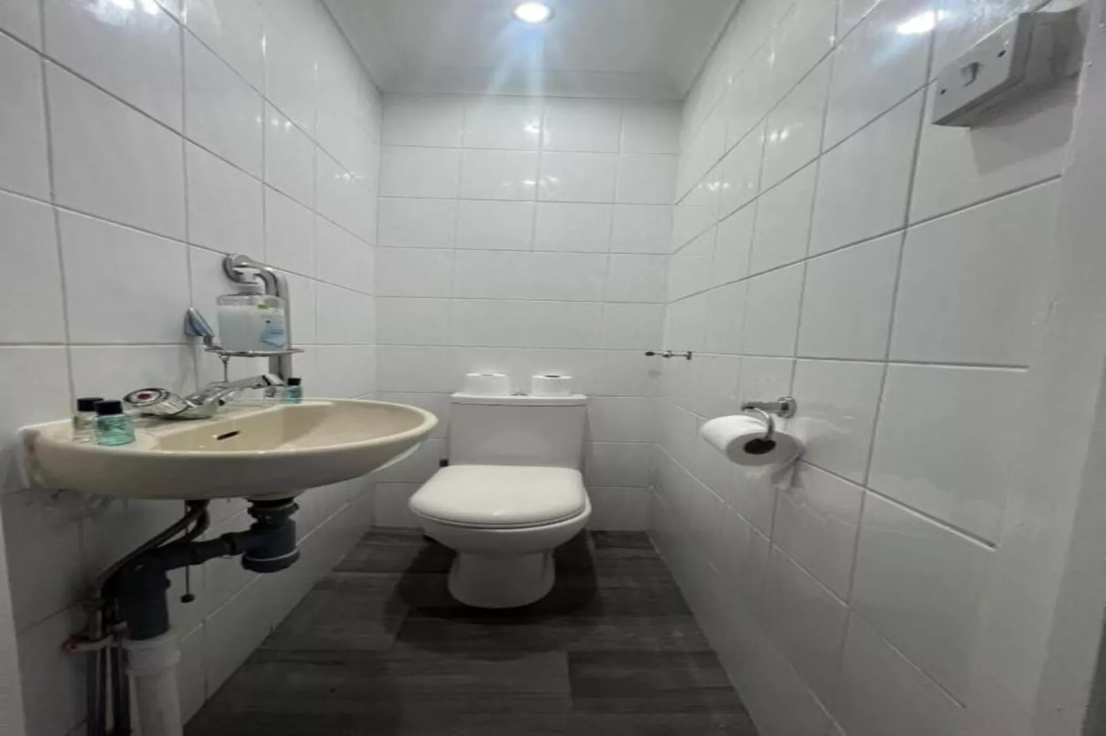 One Bed Room Apartment (4 Guest) - Badkamer