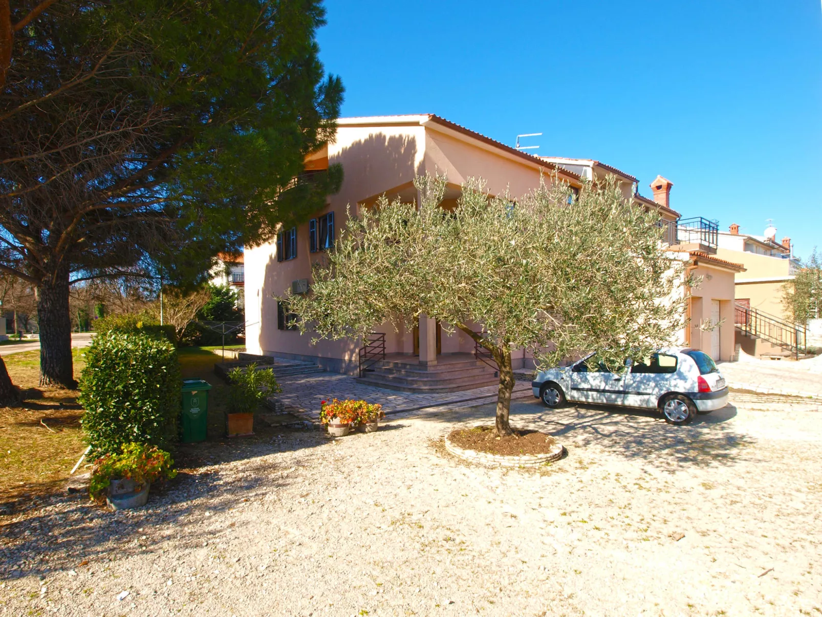 Apartment 2011