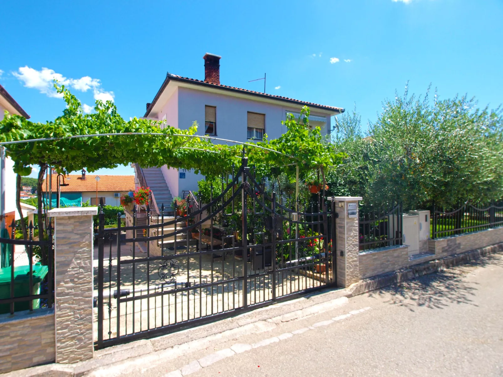 Apartment 1540