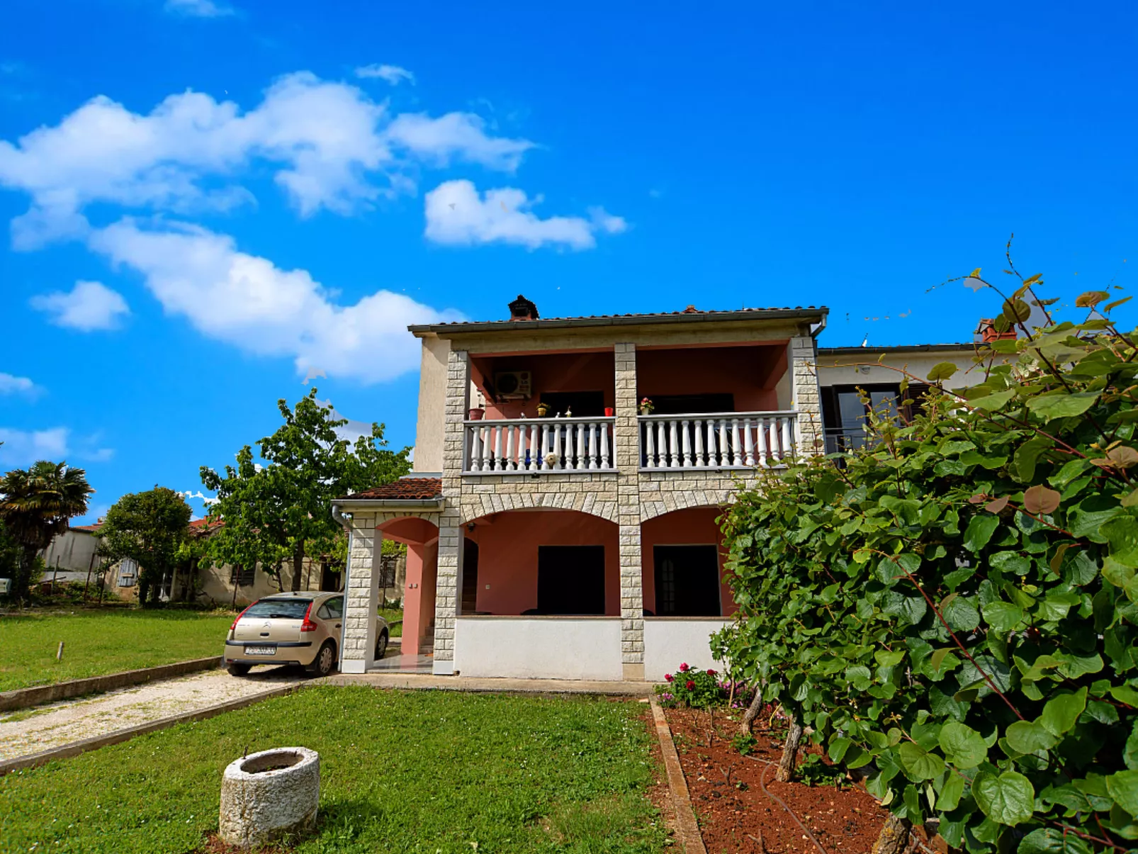Apartment 625