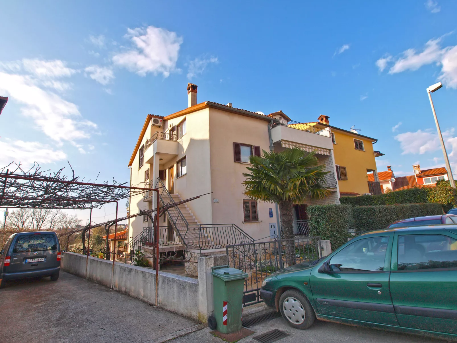 Apartment 1048