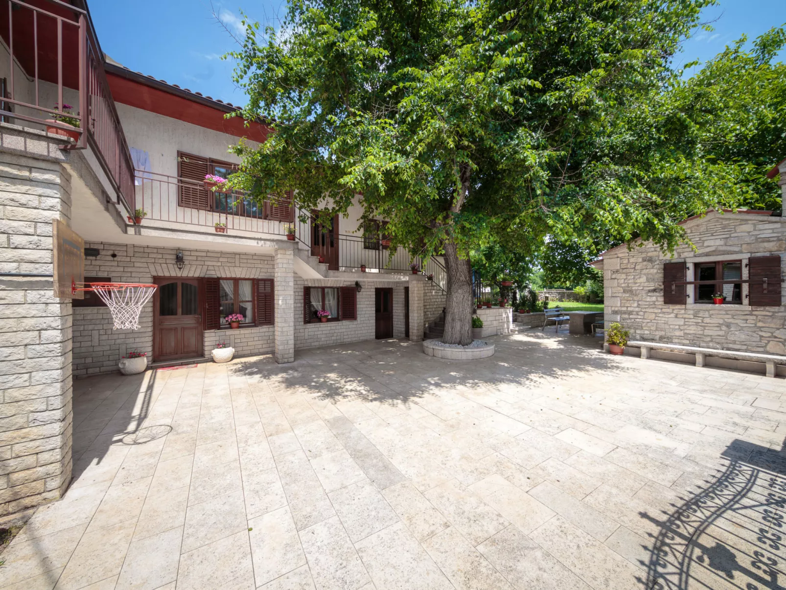 Apartment 1655