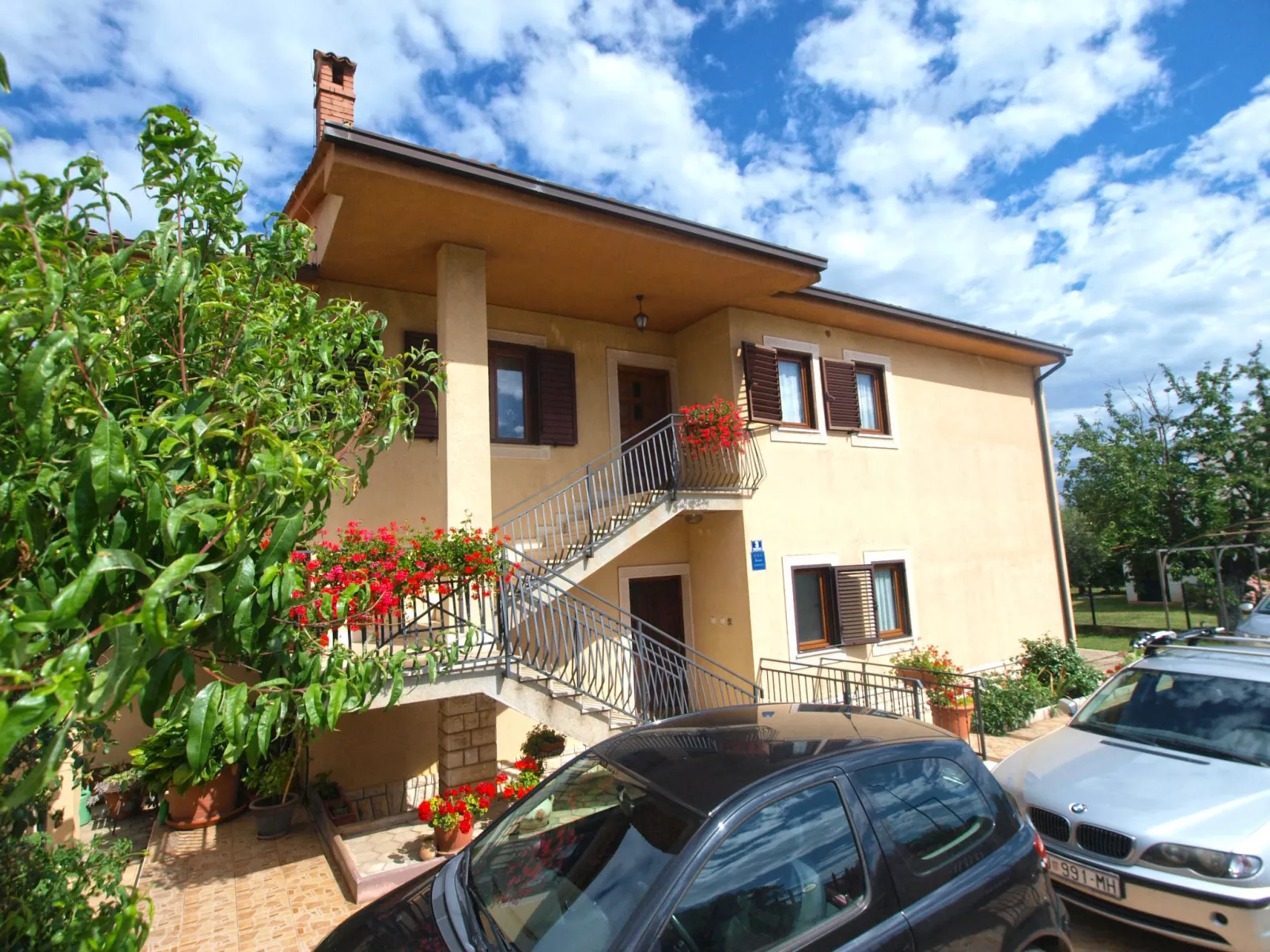 Apartment 1695