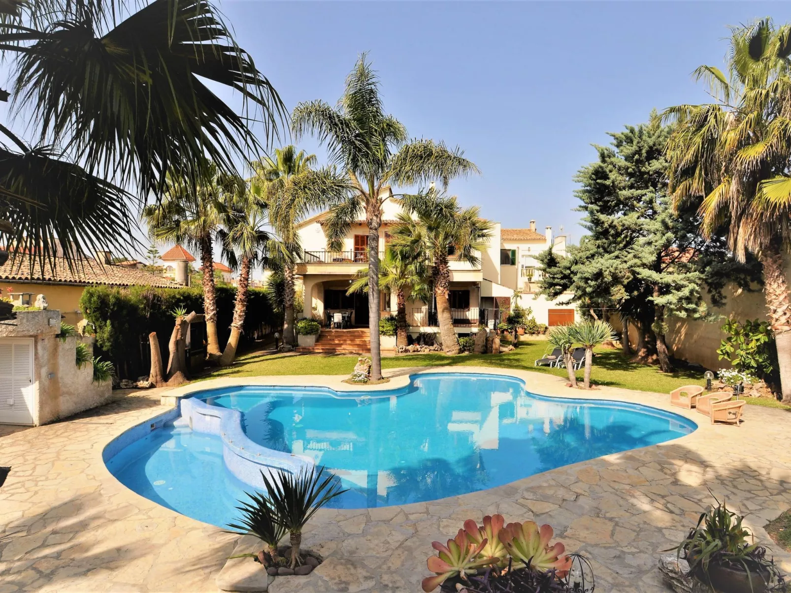 Finca CAN GUAL en Inca para 8 personas con piscina privada y vistas despejadas-