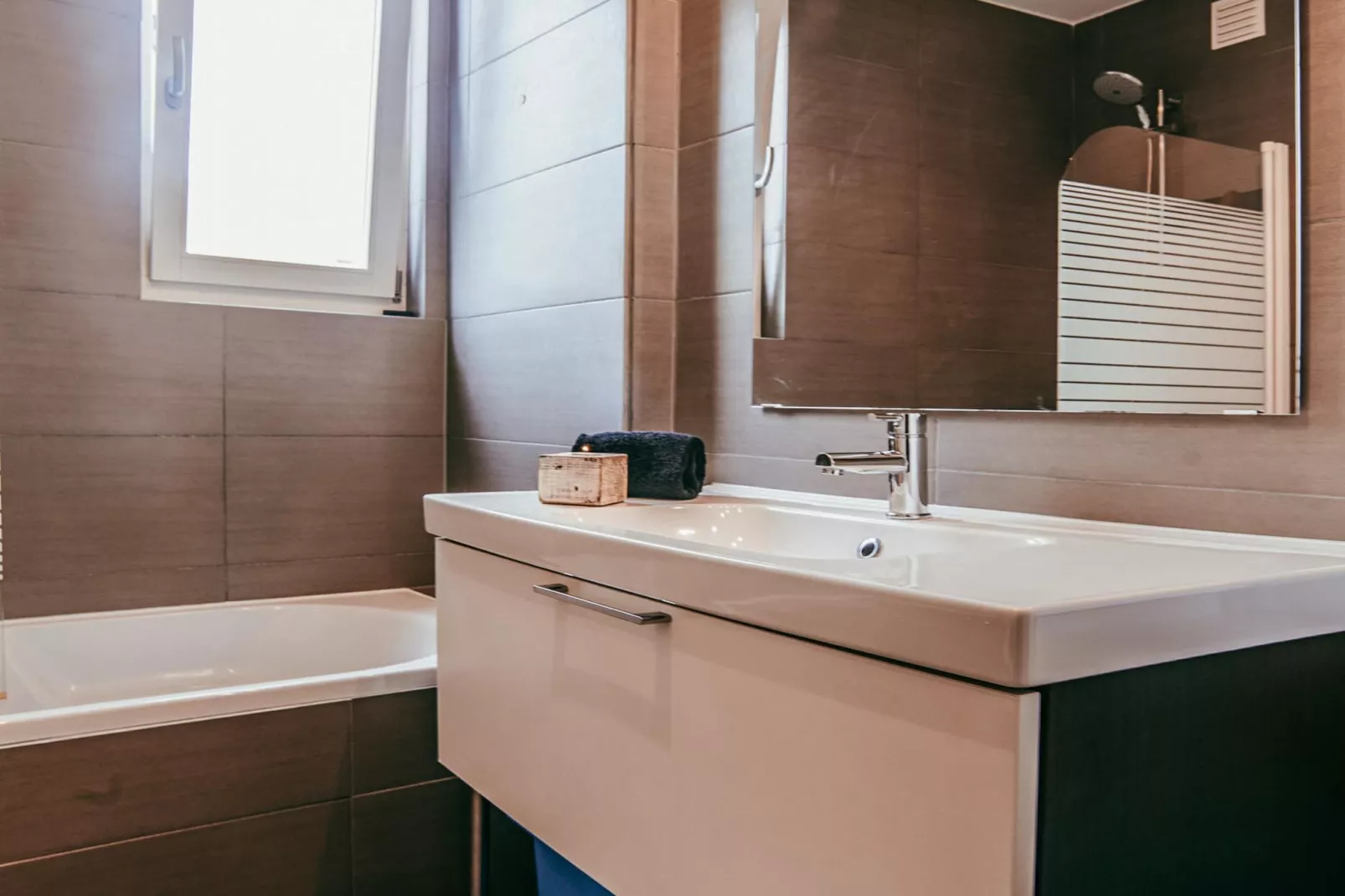 Central & Typical Lisboa by GT House - Badkamer