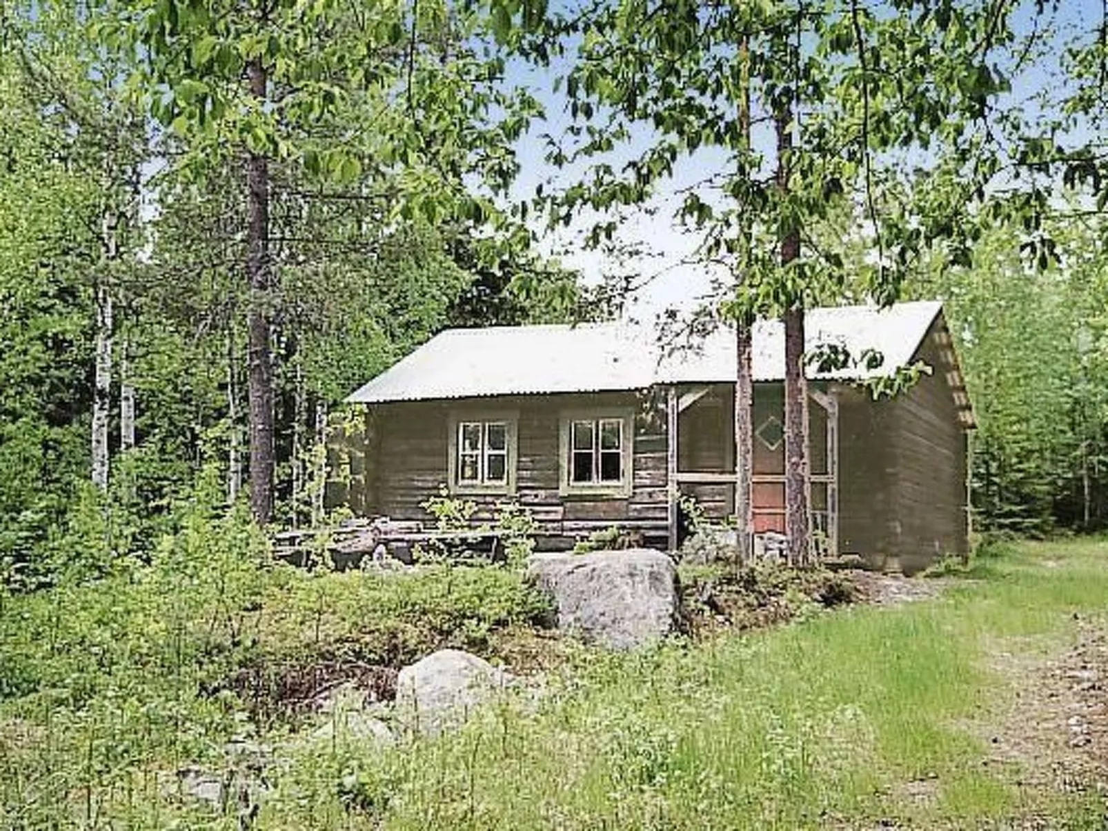 Blockhütte für das wahre Naturerlebnis am See