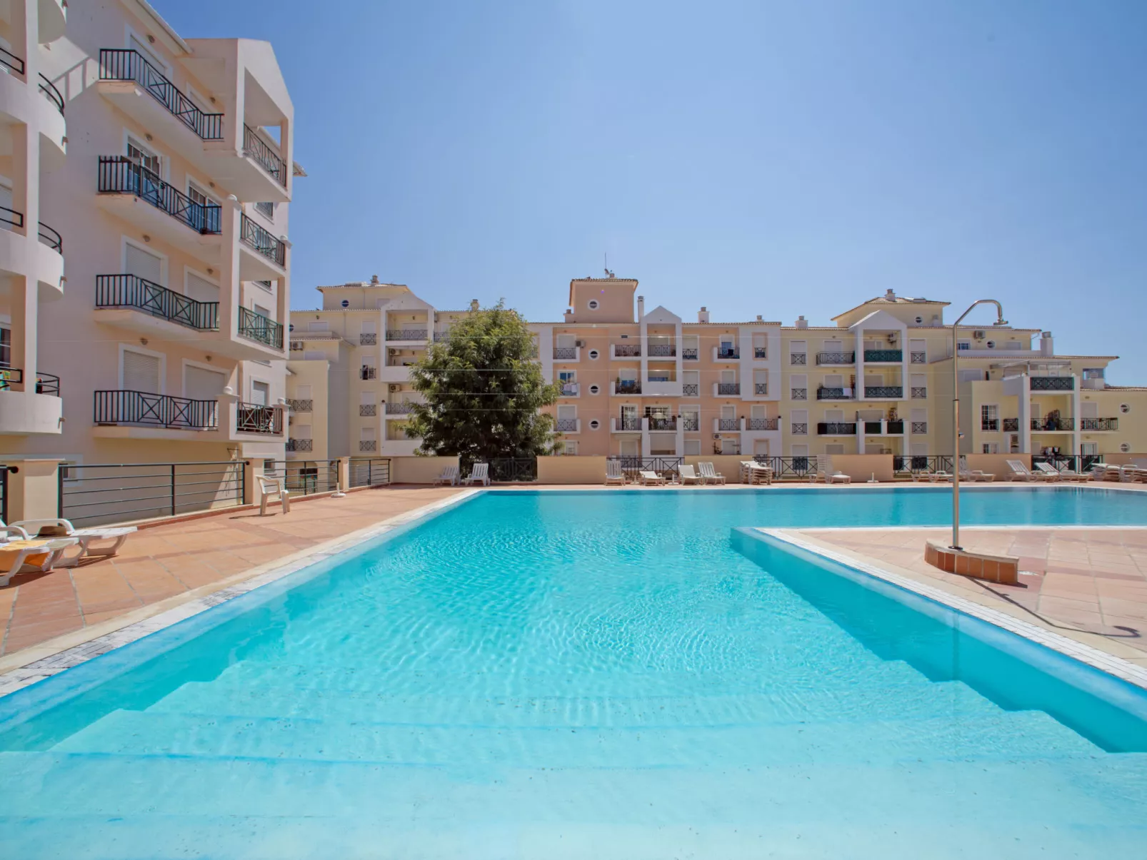 Sunny Beach Diamond-Buiten