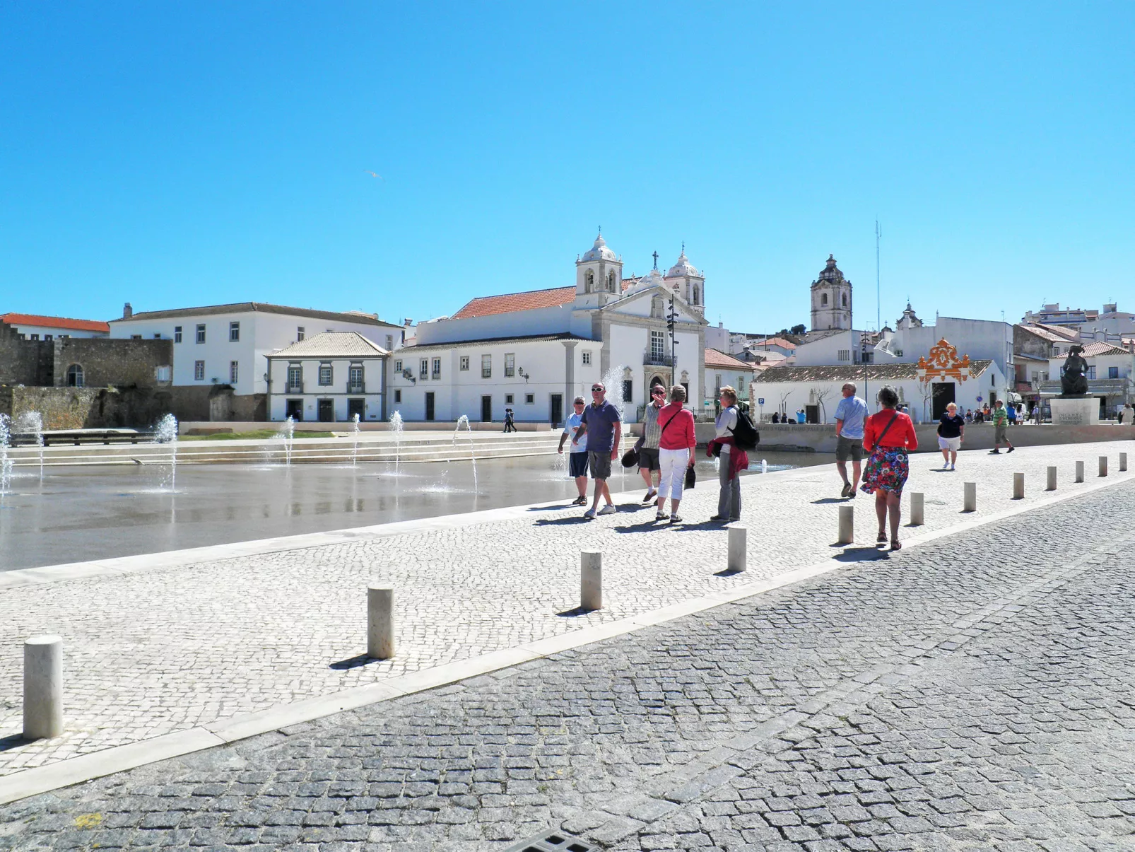 Dona Meia Praia-Omgeving