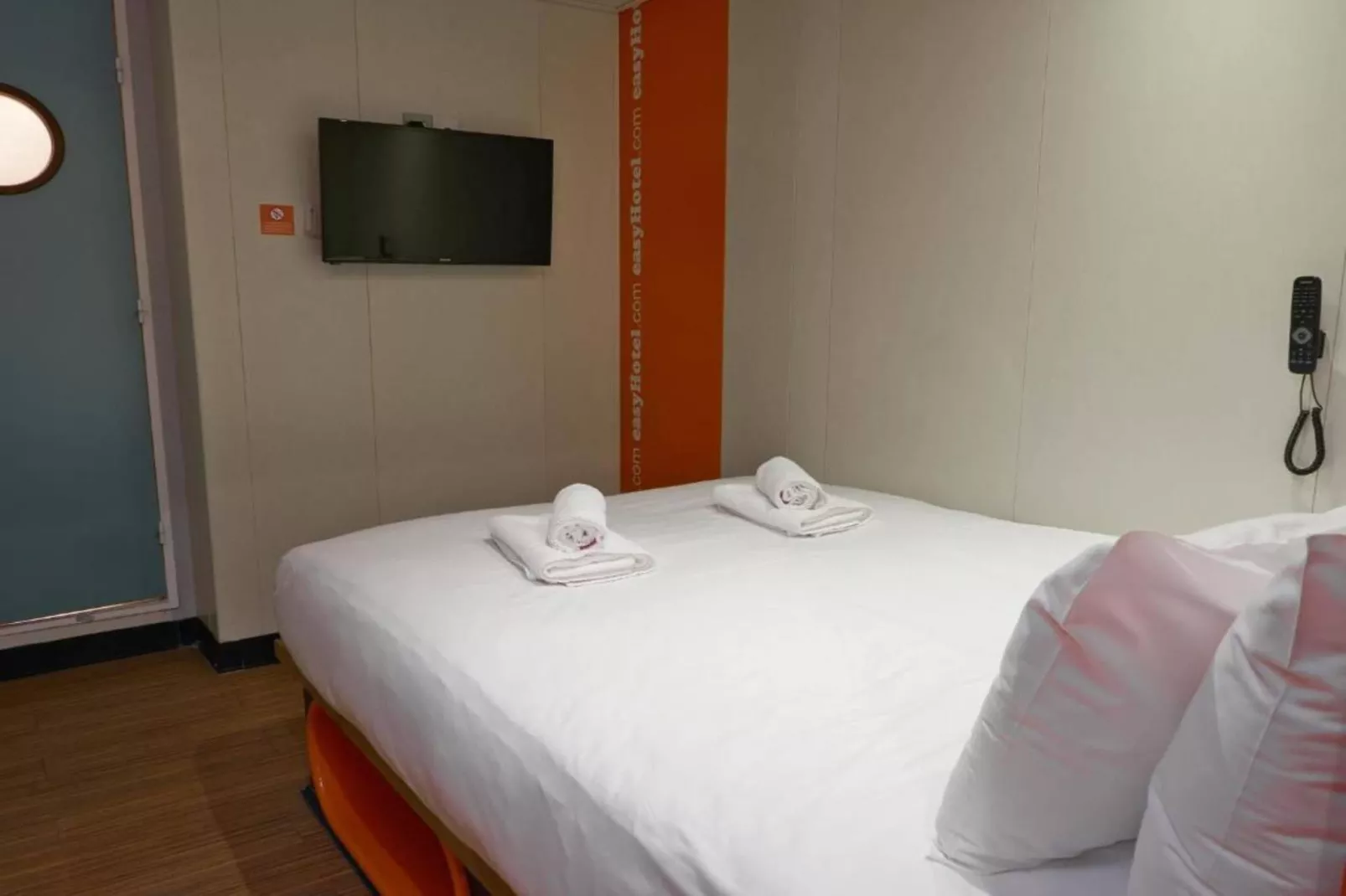 Standard Double Room - No Window