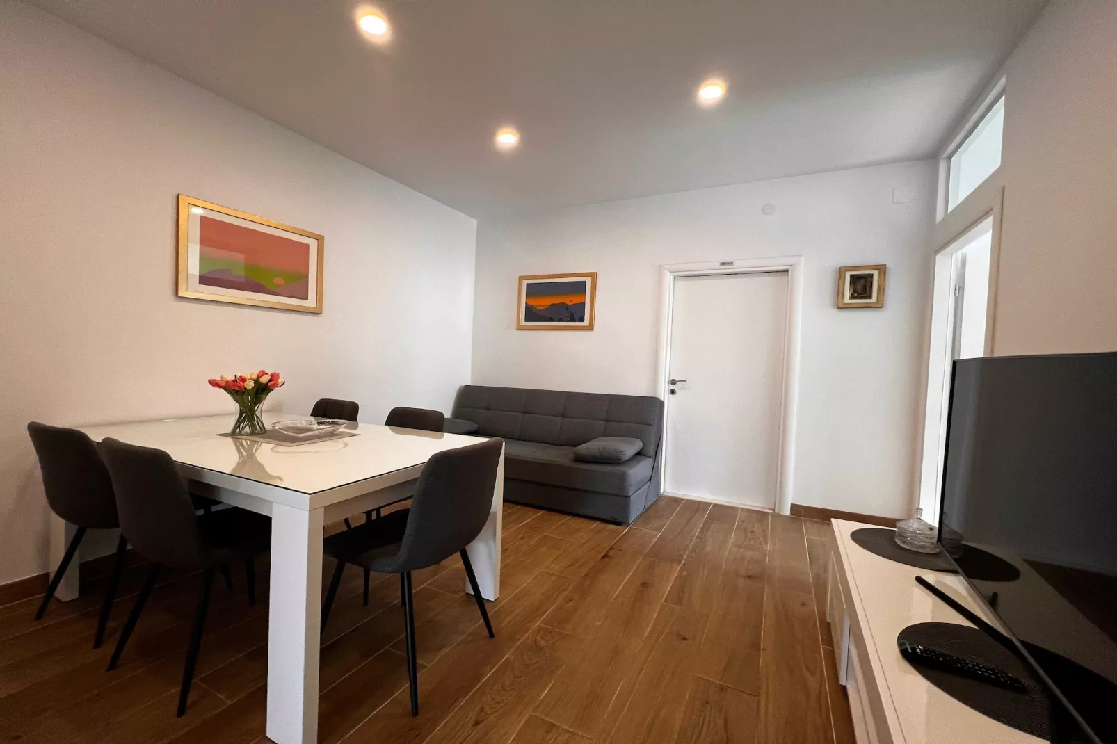 Guest House Kono - Two Bedroom Apartment with Terrace - Woonkamer