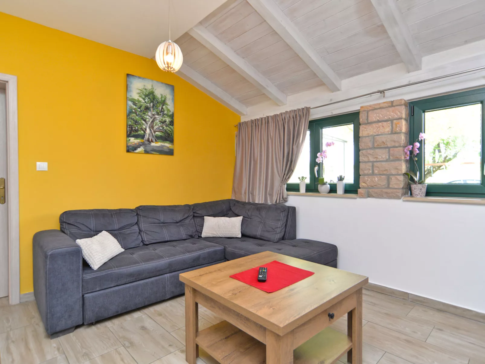 House 2157 - Binnen