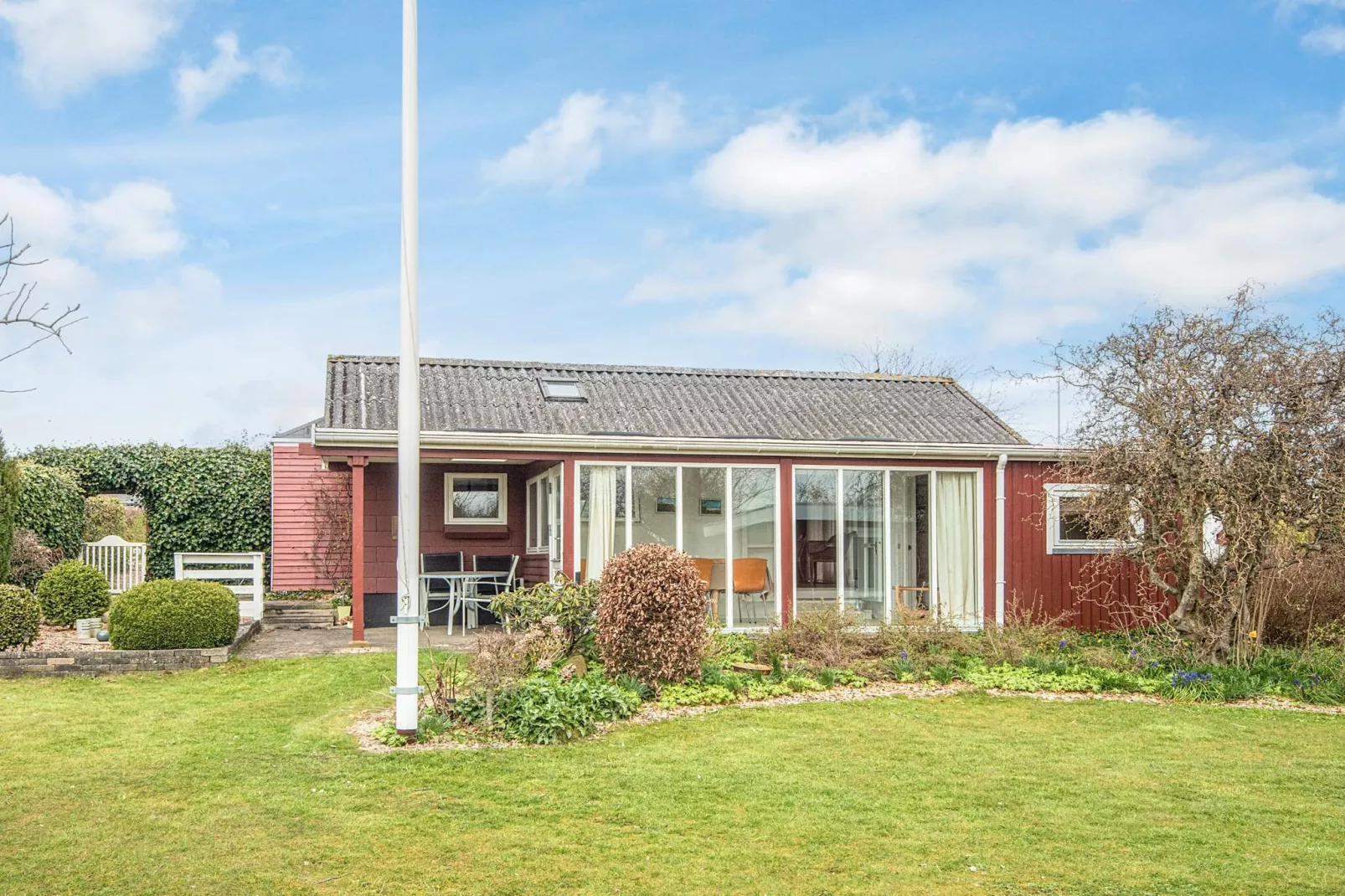 Vakantiehuis aan zee met privé-bijgebouw