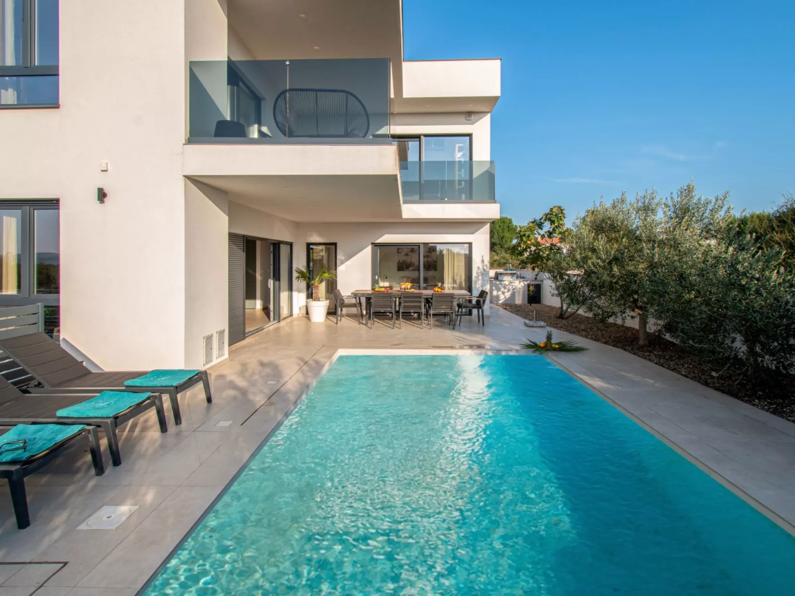 Villa Ajlin