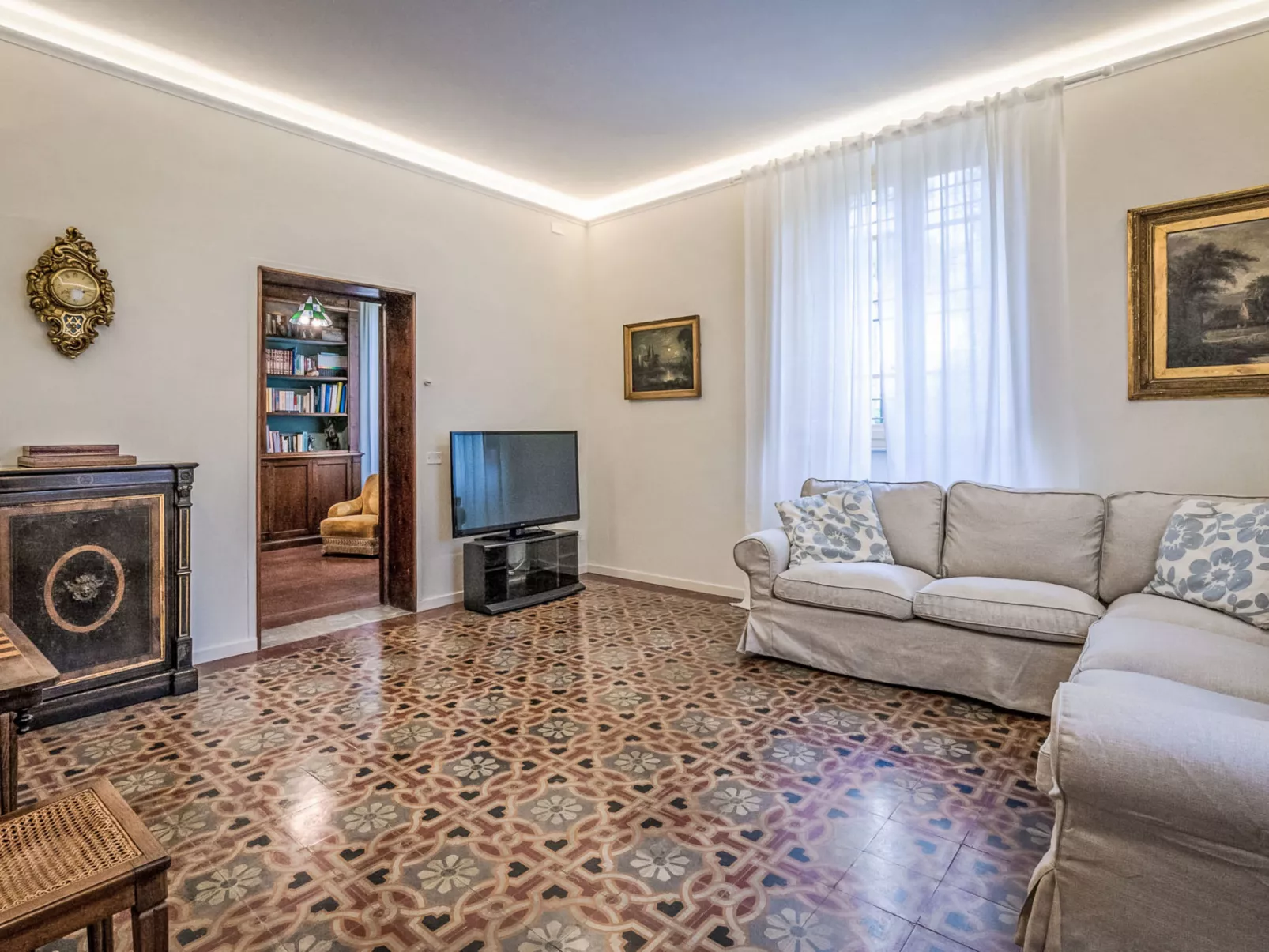 Villa mit Garten und privatem Pool - Binnen