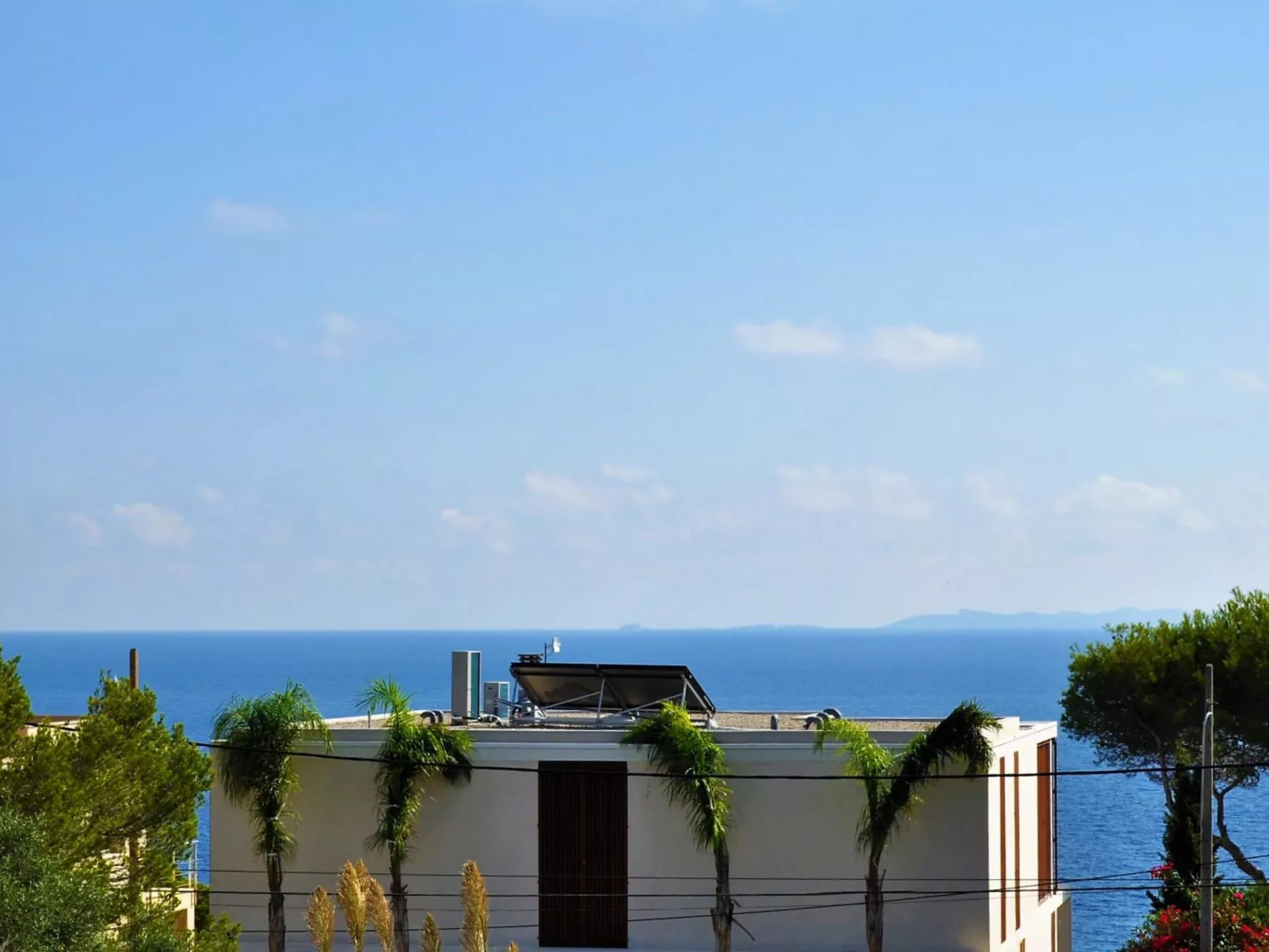 Preciosa villa con vistas al mar, piscina privada, aire acondicionado y wifi id - Buiten