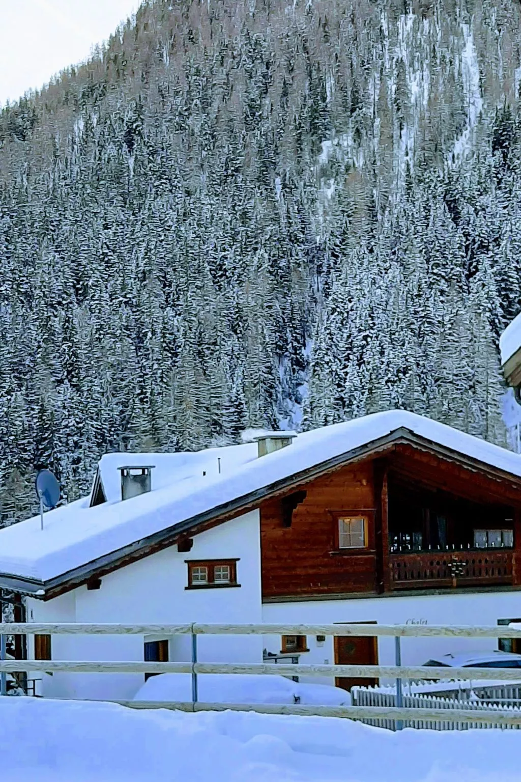 Chalet Guardaval, (Samnaun-Compatsch)