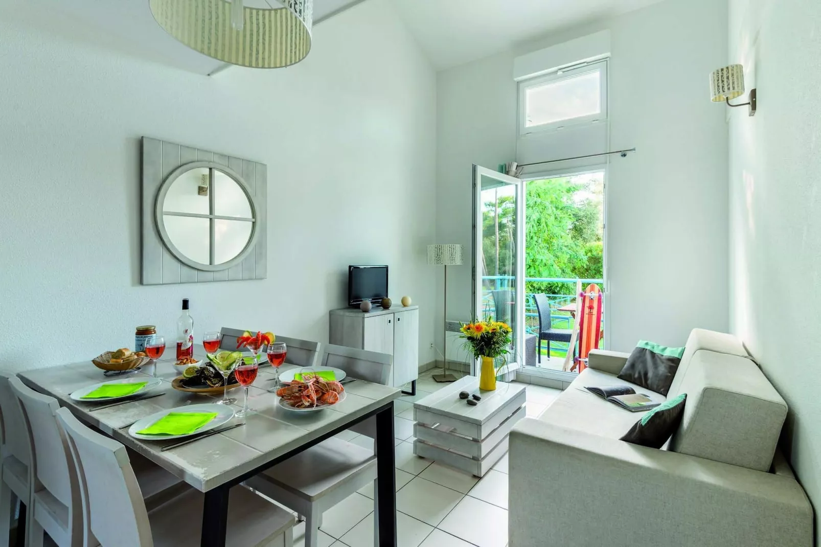 Les Carrelets 1 bedroom apt sleeps 4 without balcony OTA