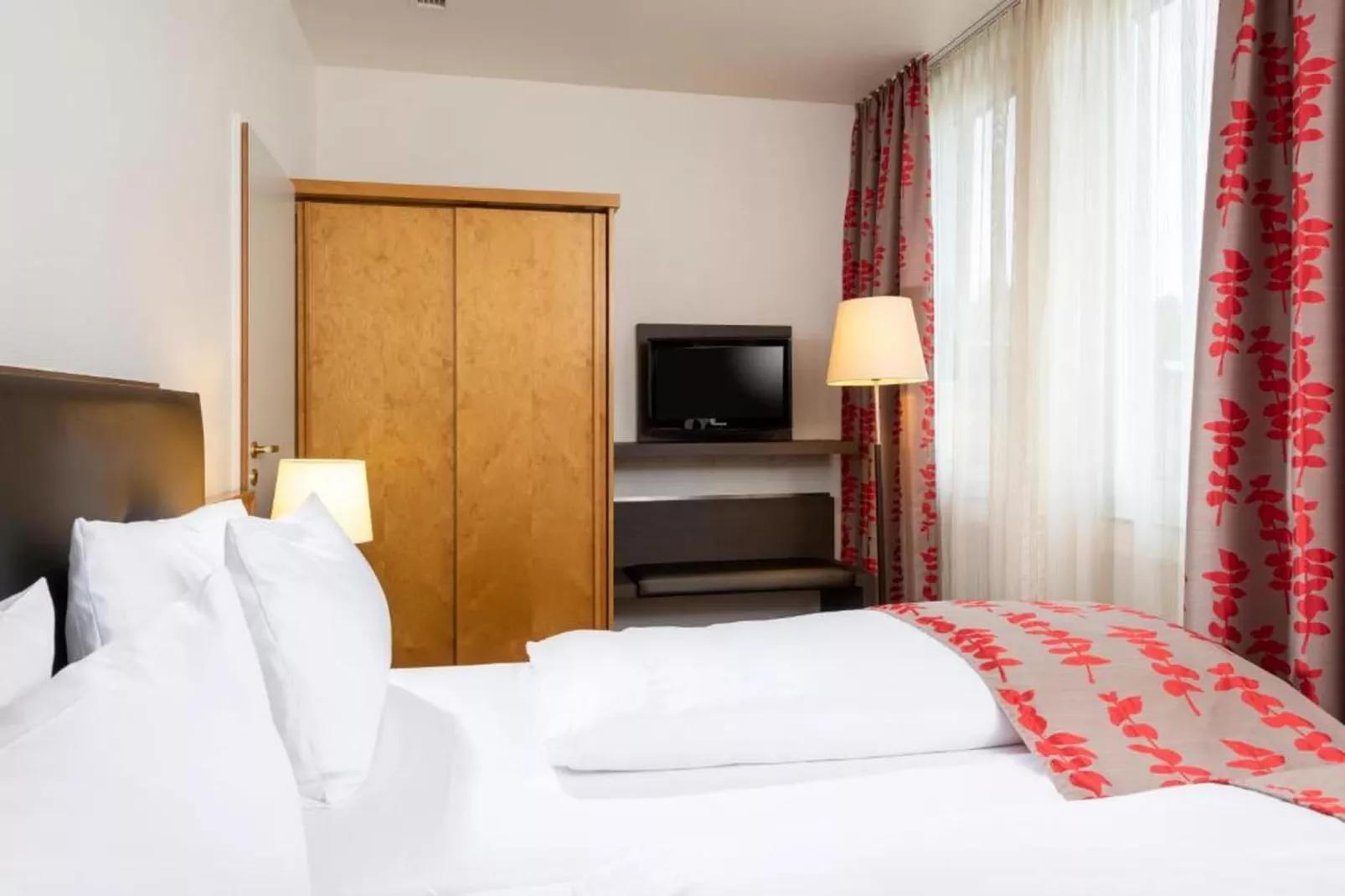Holiday Inn Frankfurt Neu-Isenb - One-Bedroom Suite double Sofa Bed