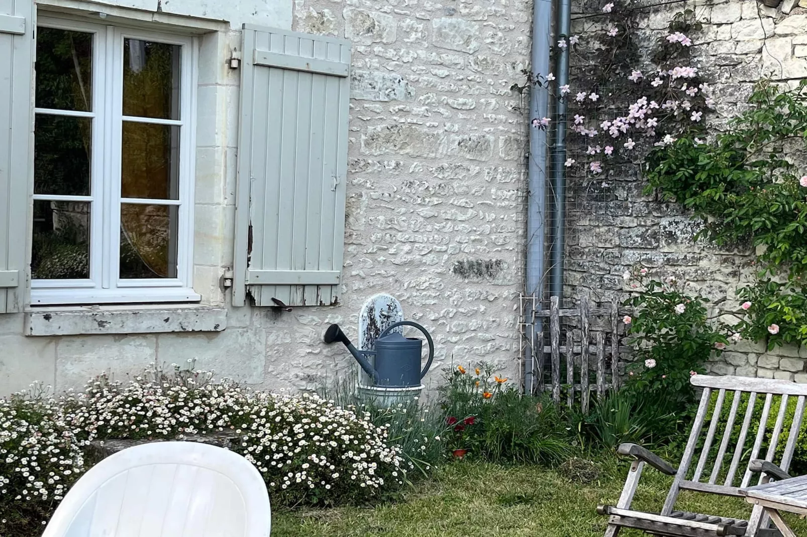 Maison de vacances Sossay - Tuinen zomer