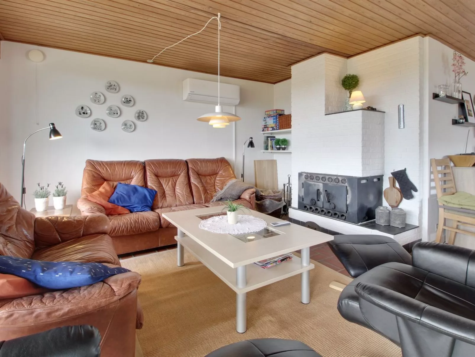 "Sophine" - 50m from the sea - Binnen