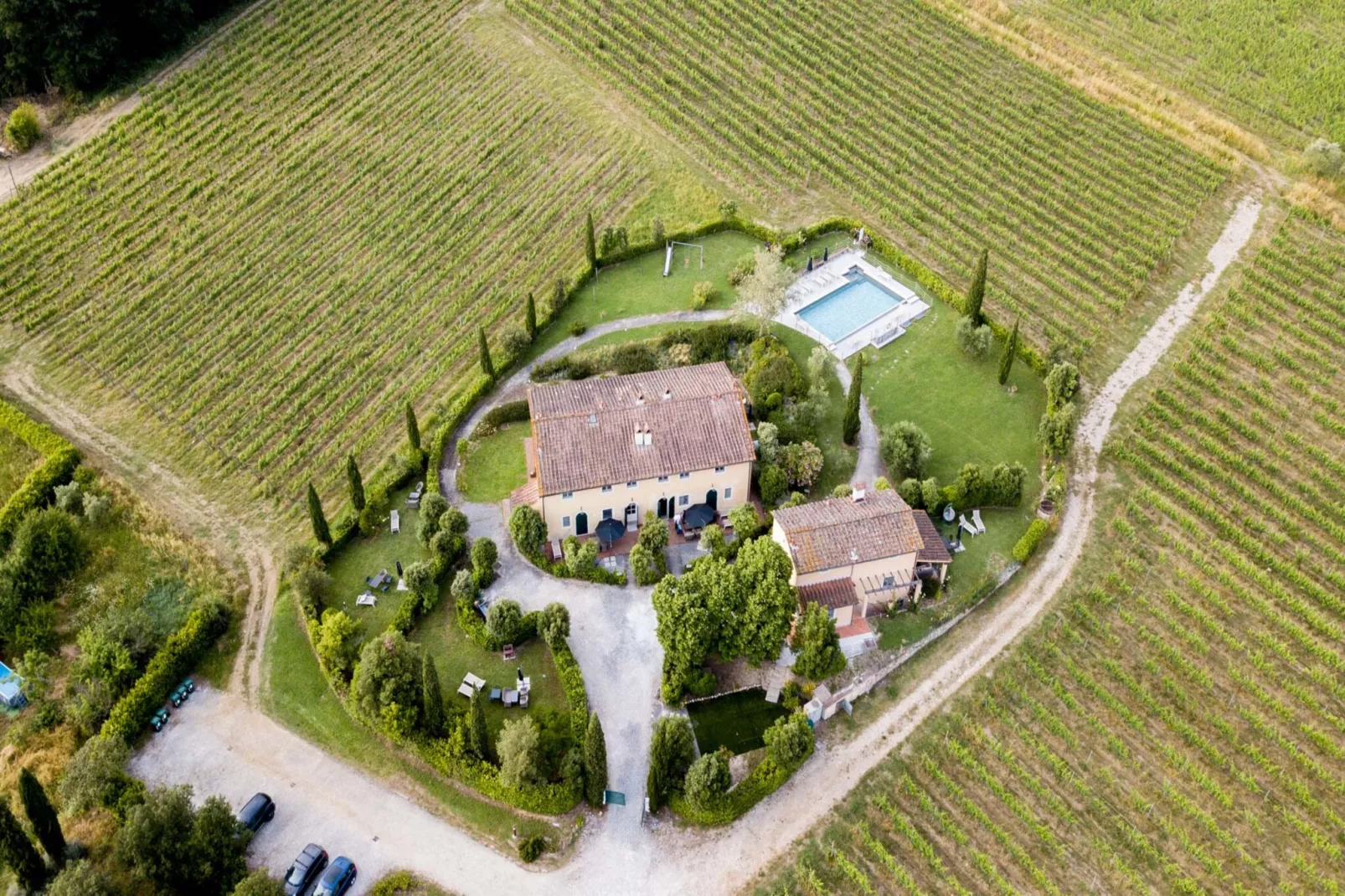 Maria Farmhouse Apartment in Wine Resort in Lucca