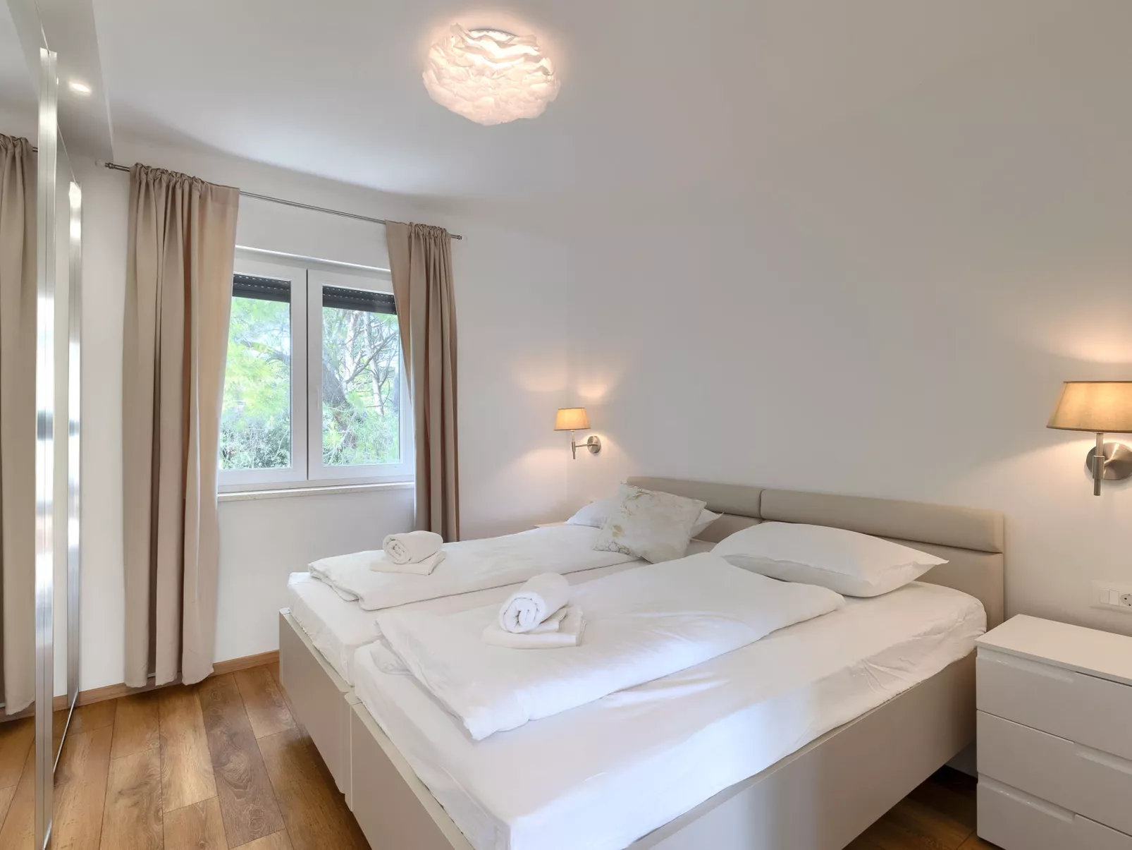 Villa Black and White - Binnen