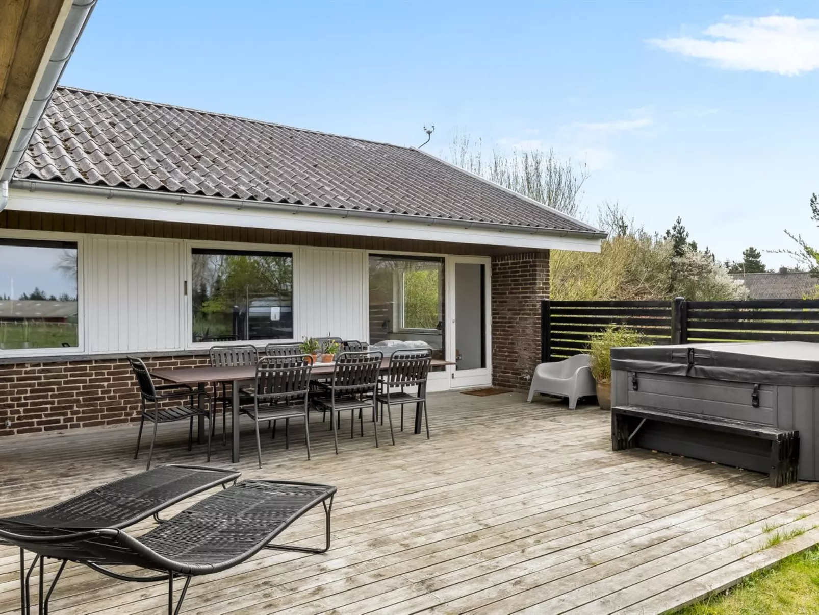 "Mikkelina" - 1.7km from the sea - Buiten