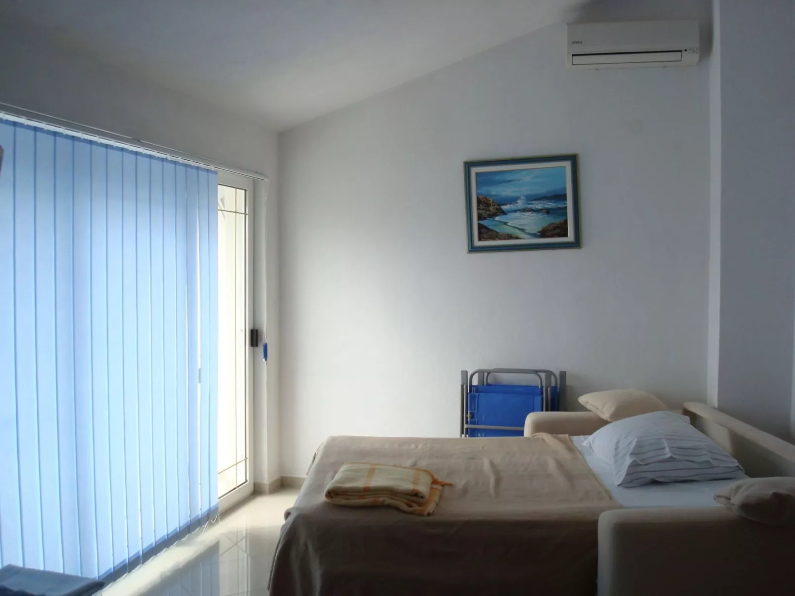 Appartement in Zečevo Rogozničko mit Großem Balkon