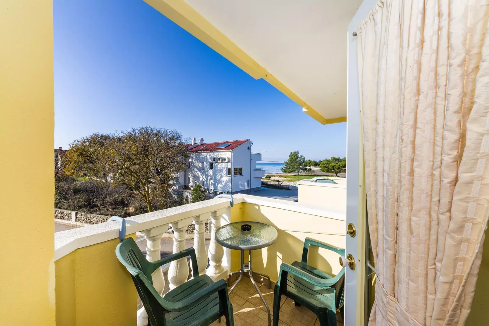 Beachfront apartment Mareo 4