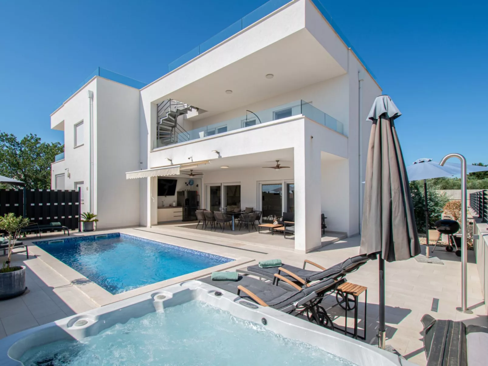 Villa Nini House