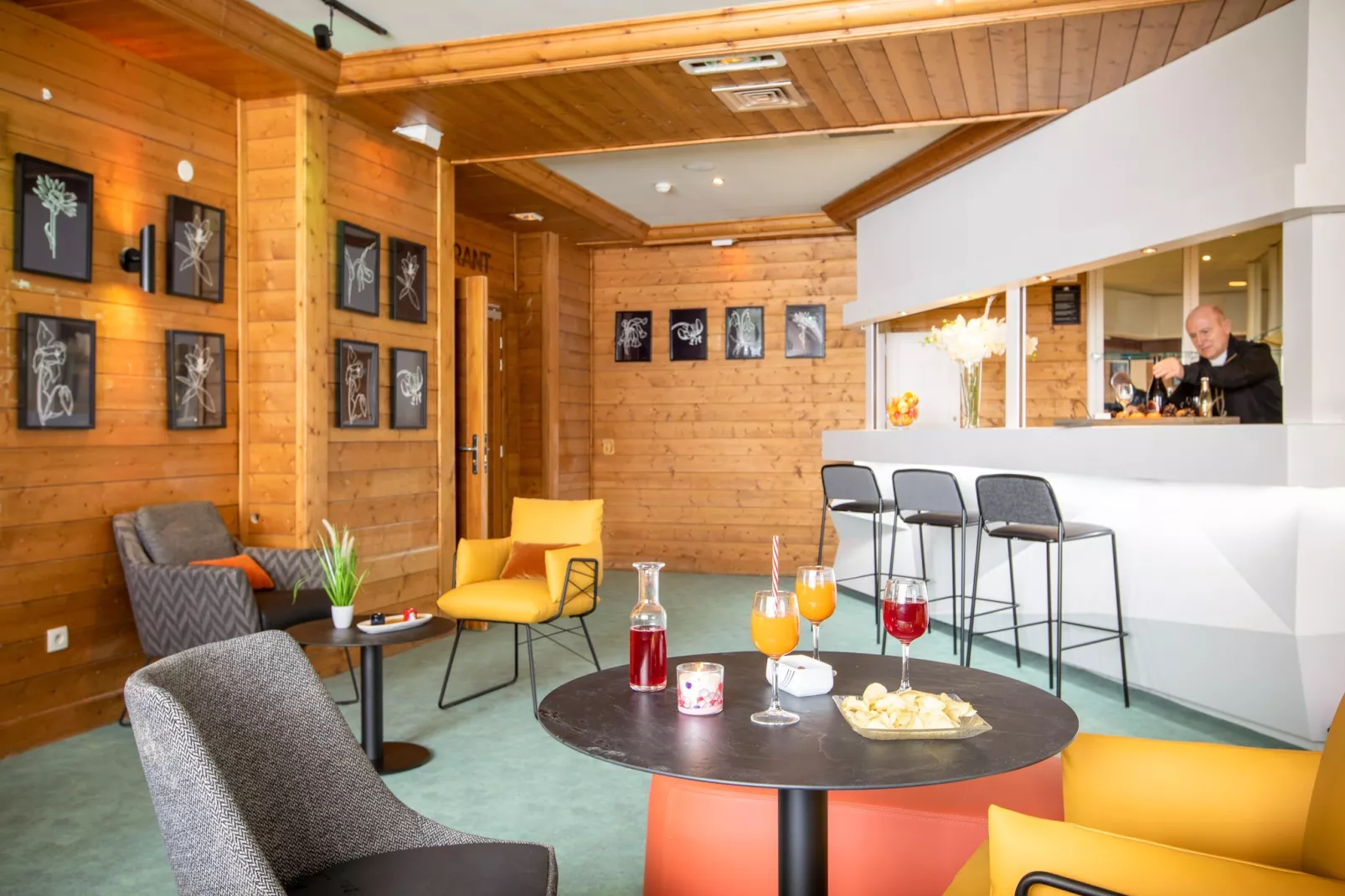 Village Club MMV Plagne 2000  Room for 2 people