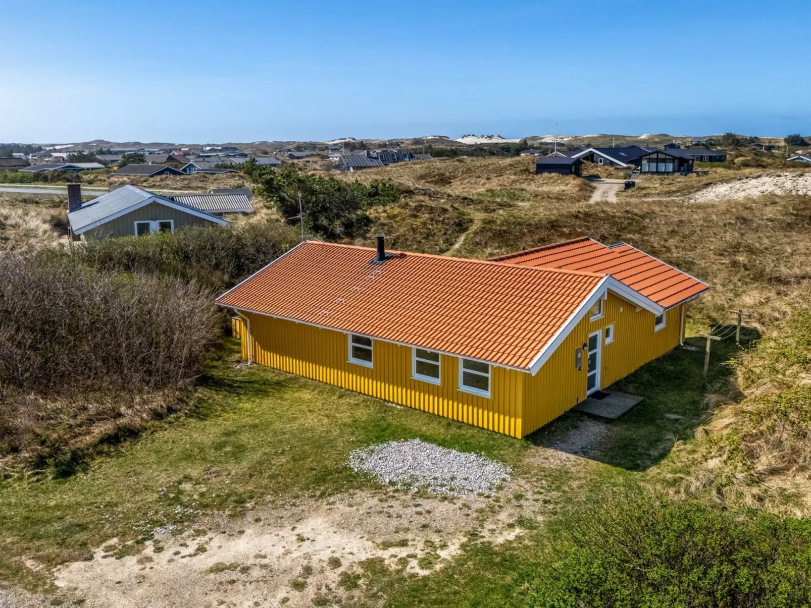 "Midja" - 800m from the sea - Buiten