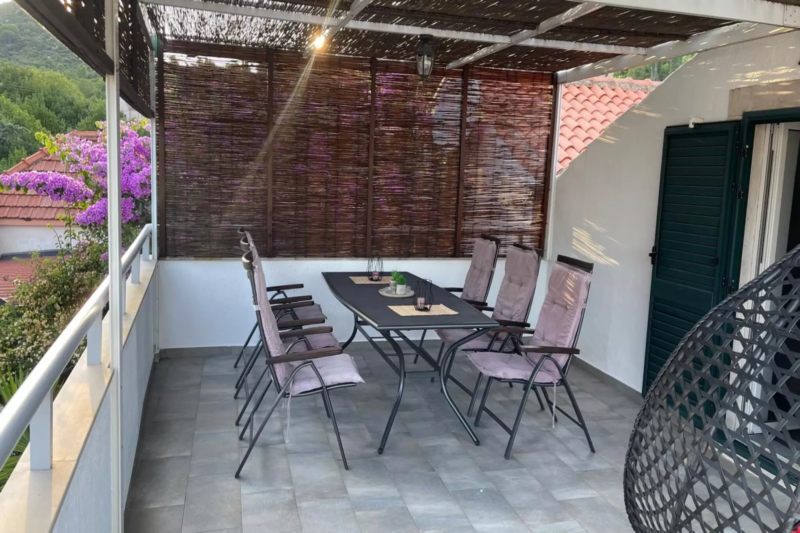 Holiday Home Milutinovic - Four Bedroom  Holiday Home with Sea View - Eetkamer