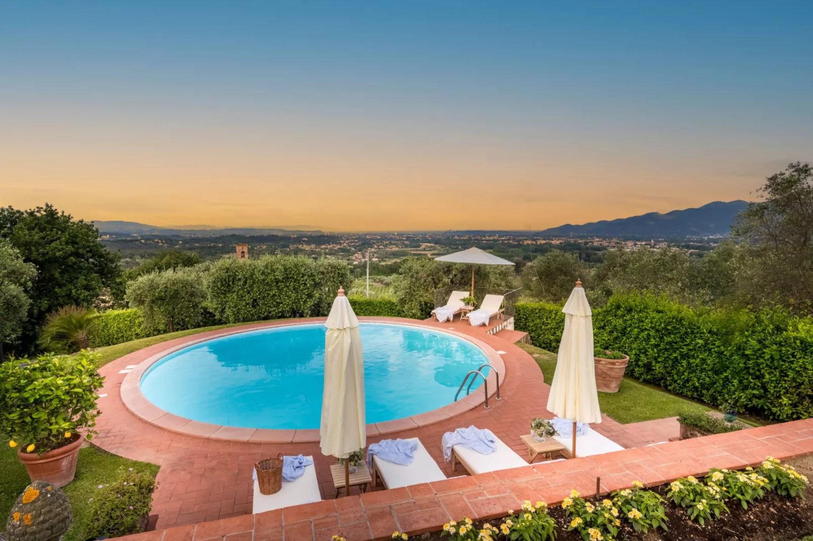 Villa Lontana - Zwembad