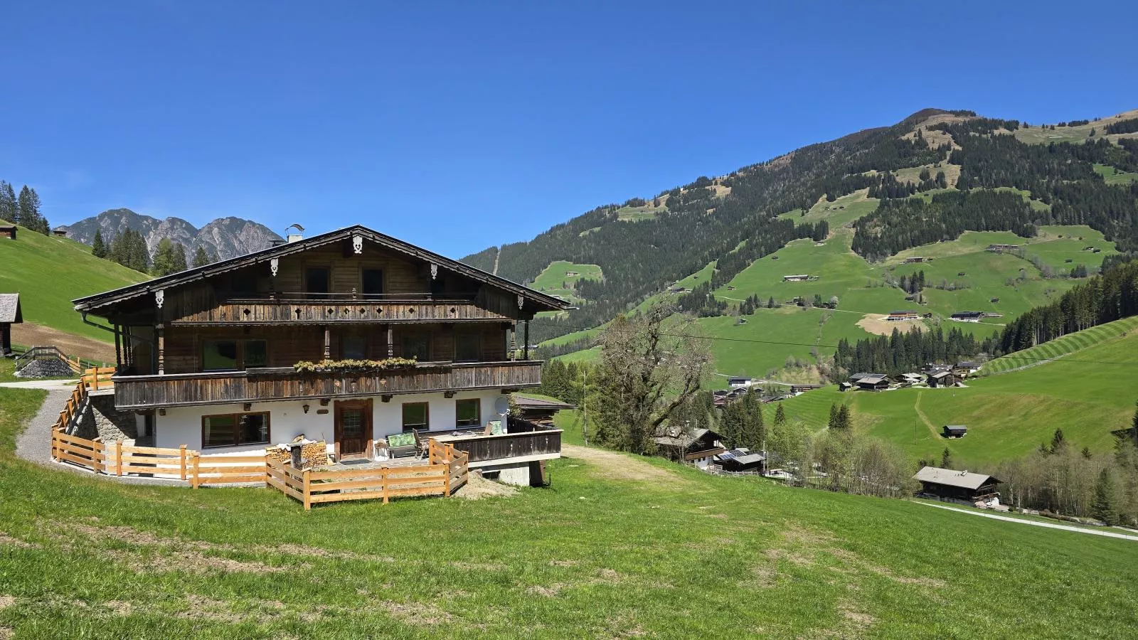 Hacklerhof Top 1 - Buitenkant zomer