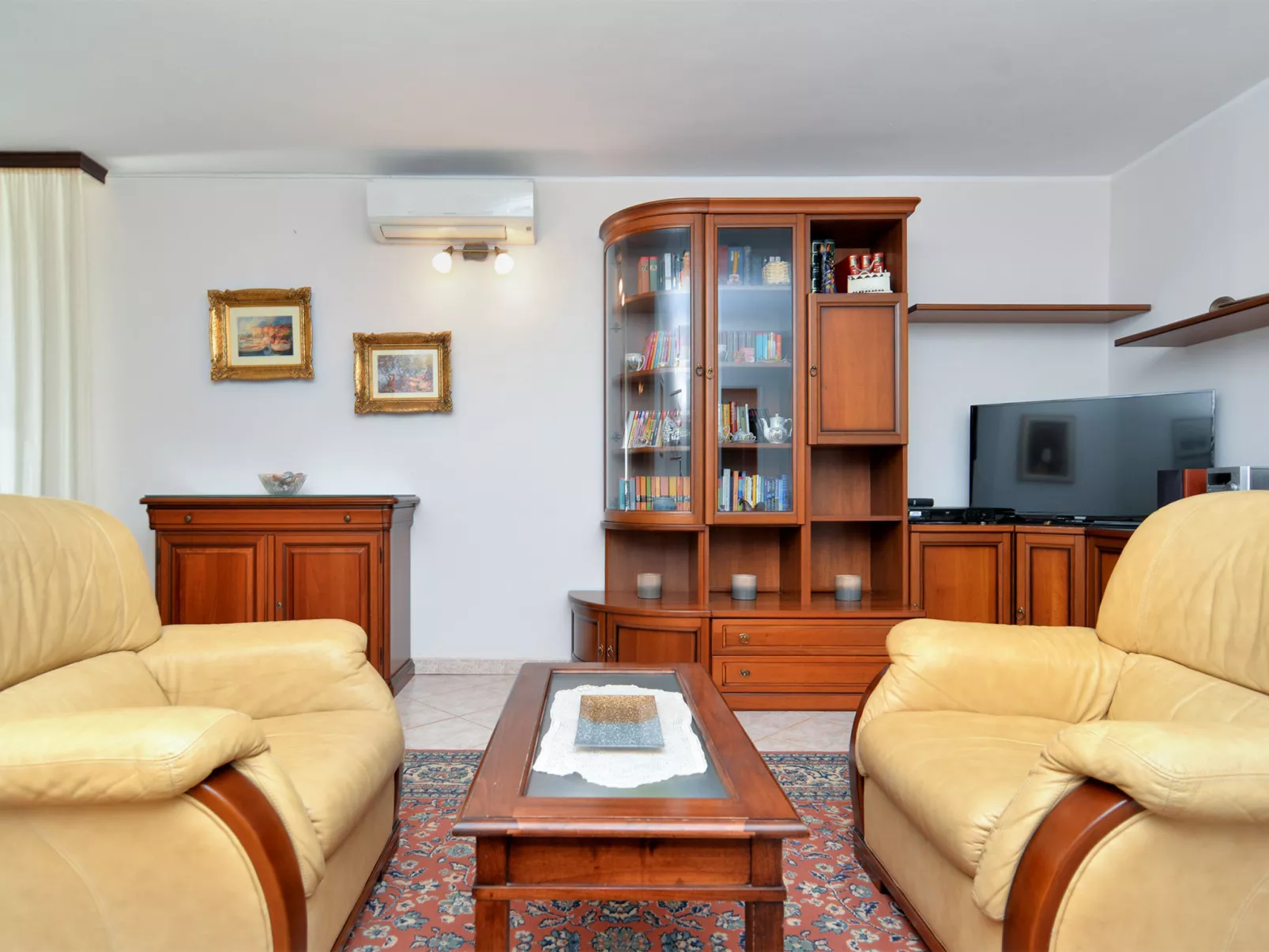 Apartment 38 - Binnen