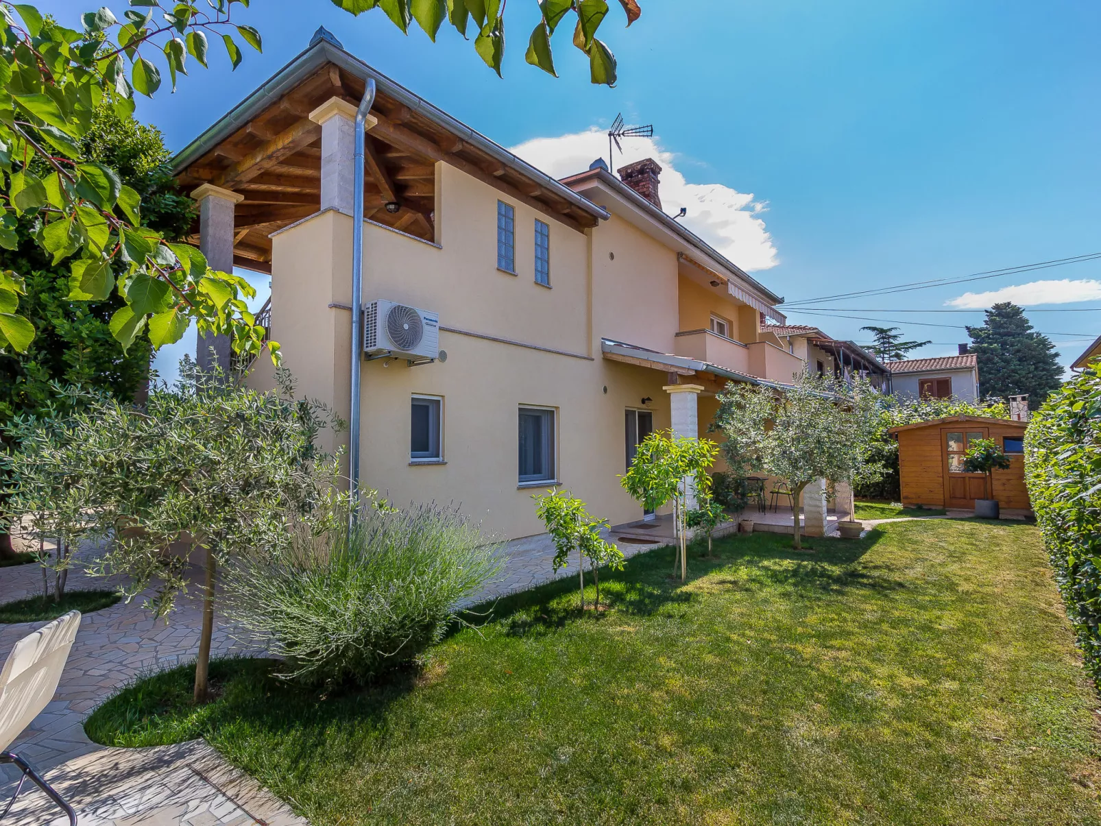 Villa Cera - Buiten