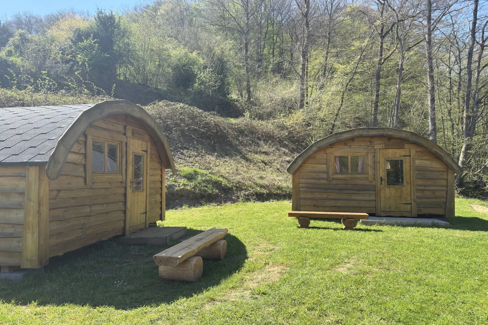 Eifelhütte Campingpark Eifel - Buitenkant zomer