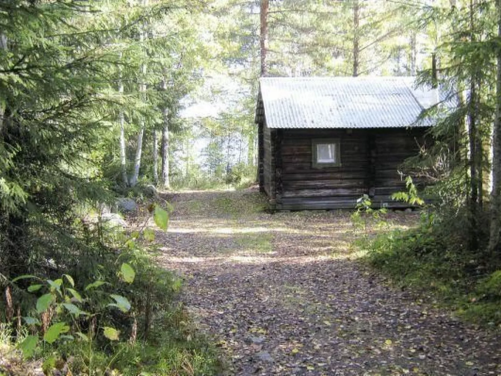 Blockhütte für das wahre Naturerlebnis am See - Buiten