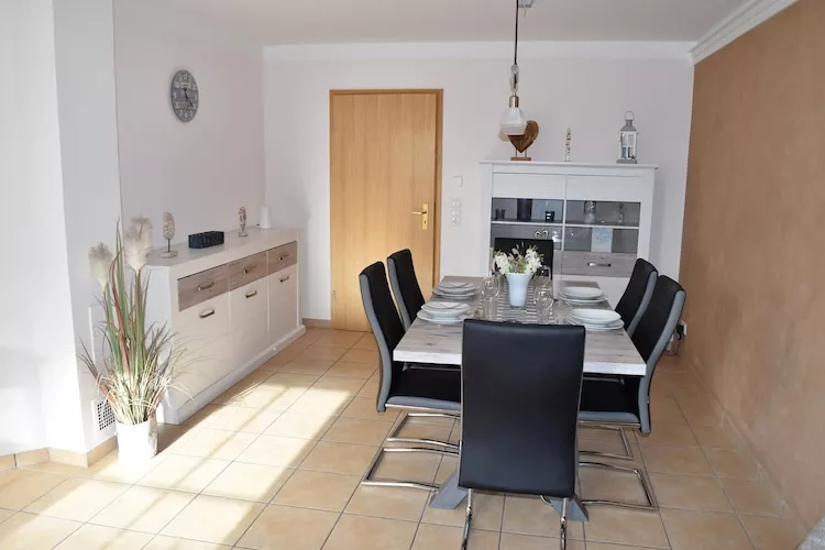 Unsere Wenke - Eetkamer