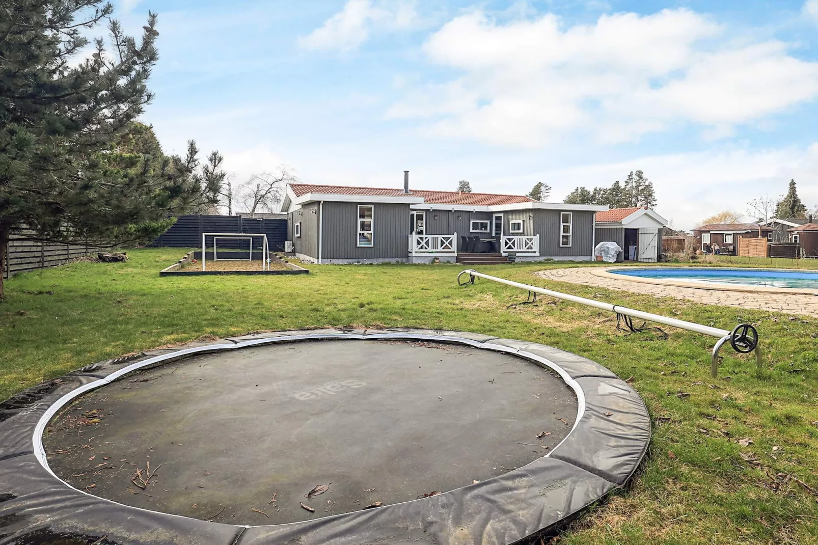 Zwembadhuis met jeu de boulesbaan - Buitenlucht
