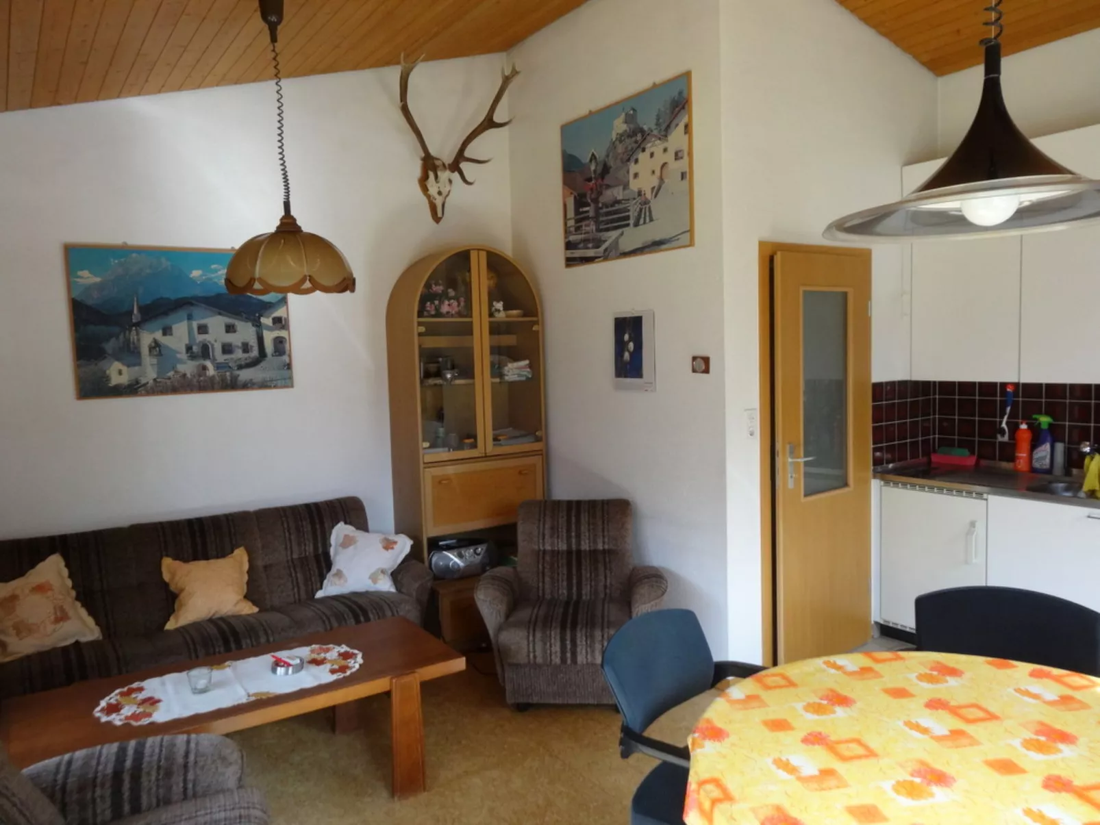 Forsthaus Falkenstein, (Tarasp). - Binnen