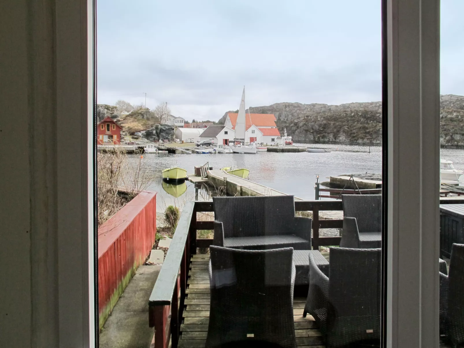 Nesjaholmen-Buiten