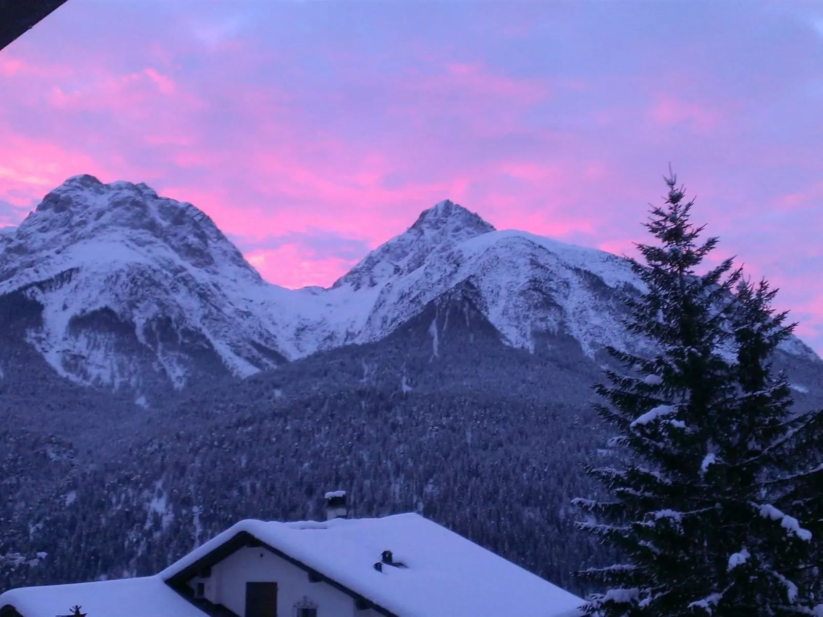 Chasa Felix, (Scuol). - Buiten
